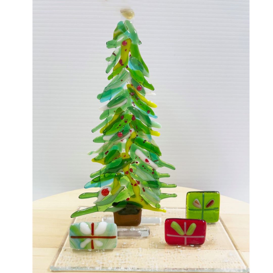 Christmas Trees & Ornaments